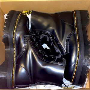 Dr. Martens Molly platform boots. Womens size 7.